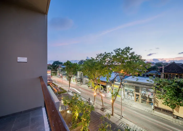 Hotel The One 4*