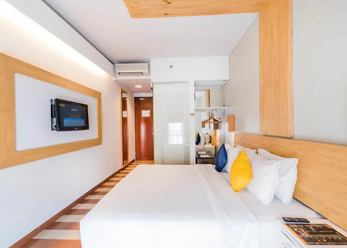 Hotel The One